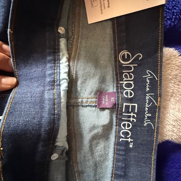 Jeans - Picture 4 of 4